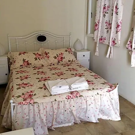 Ostria Village 3*