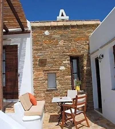 Ostria Village Szálloda 3*