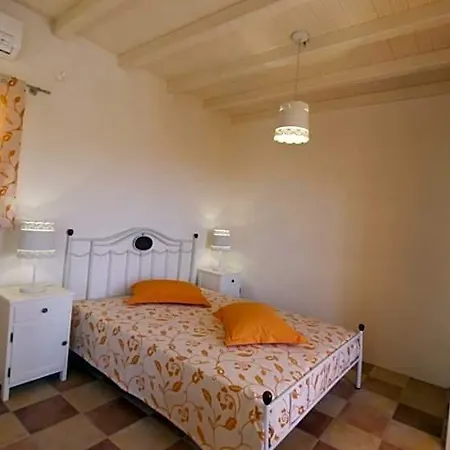 Ostria Village 3*