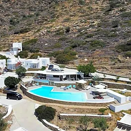Ostria Village Szálloda 3*