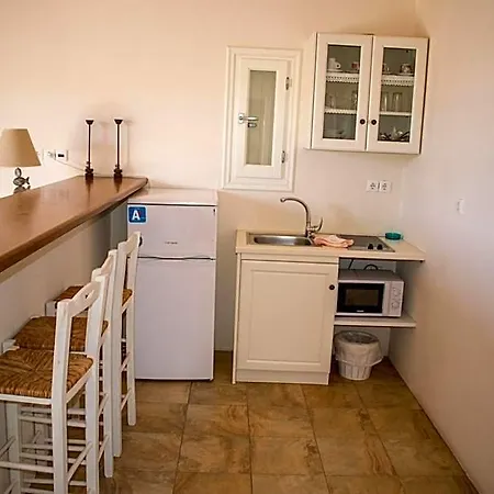 Ostria Village Szálloda